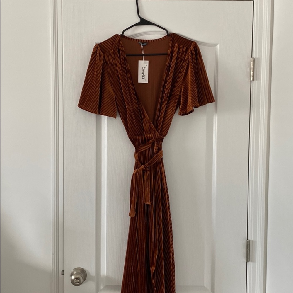 Midi velvet dress